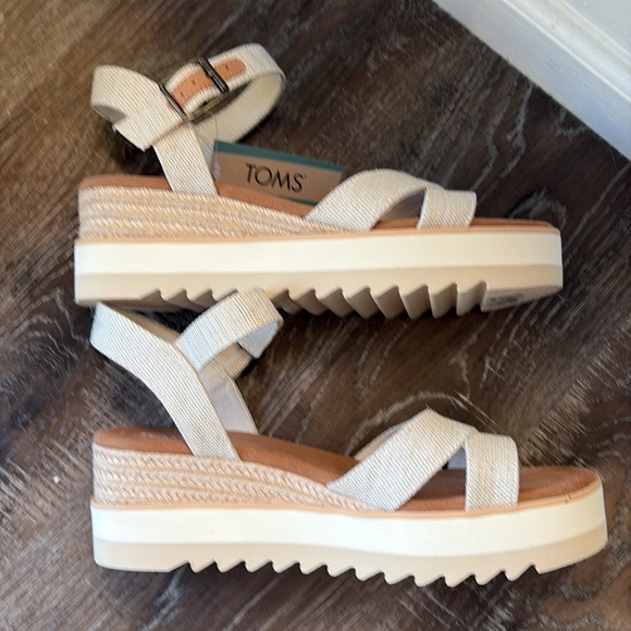 NWT Tom’s 9 Audrey Espadrille Wedge Platform Sandals Natural Tan - Picture 5 of 8